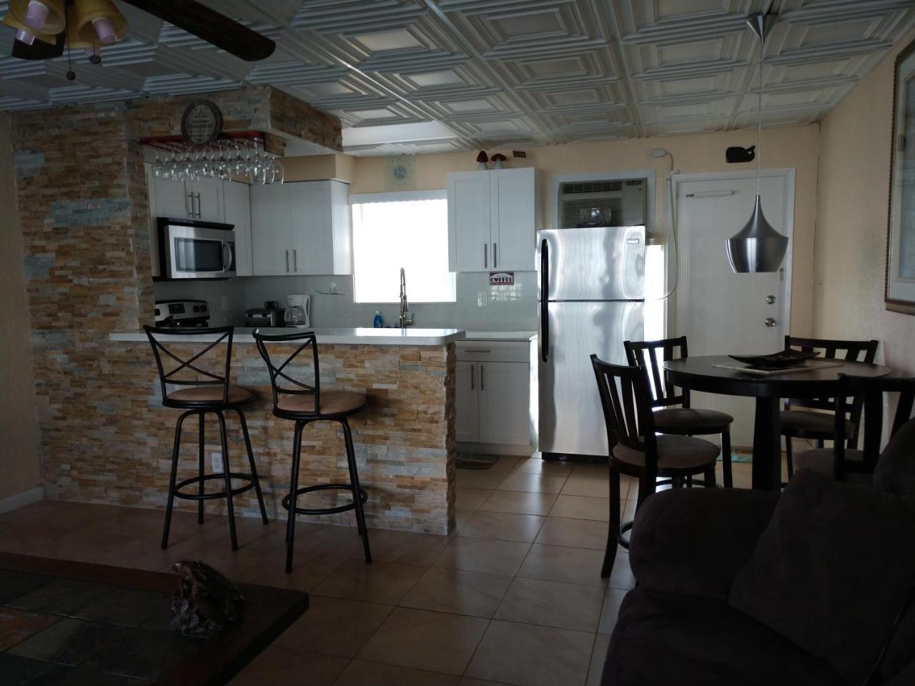 הילסבורו ביץ' Sunrise Ocean Suites מראה חיצוני תמונה