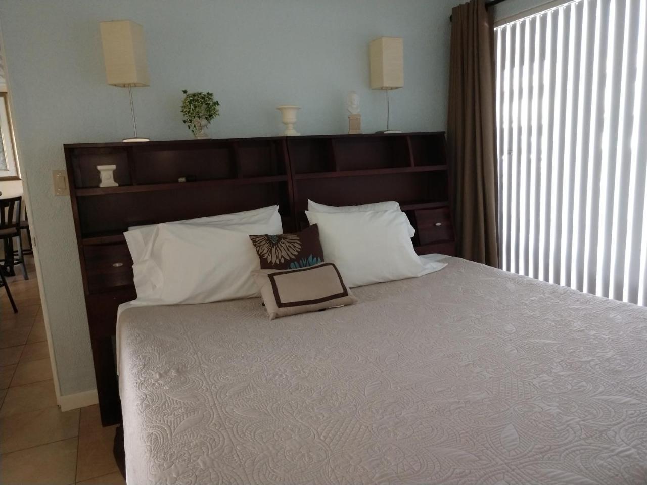 הילסבורו ביץ' Sunrise Ocean Suites מראה חיצוני תמונה